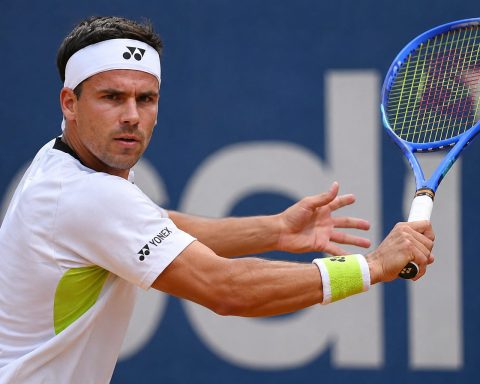 Italian Open 2026: Zverev’s Rome Opener Stuck In Rain Delay As Altmaier Awaits
